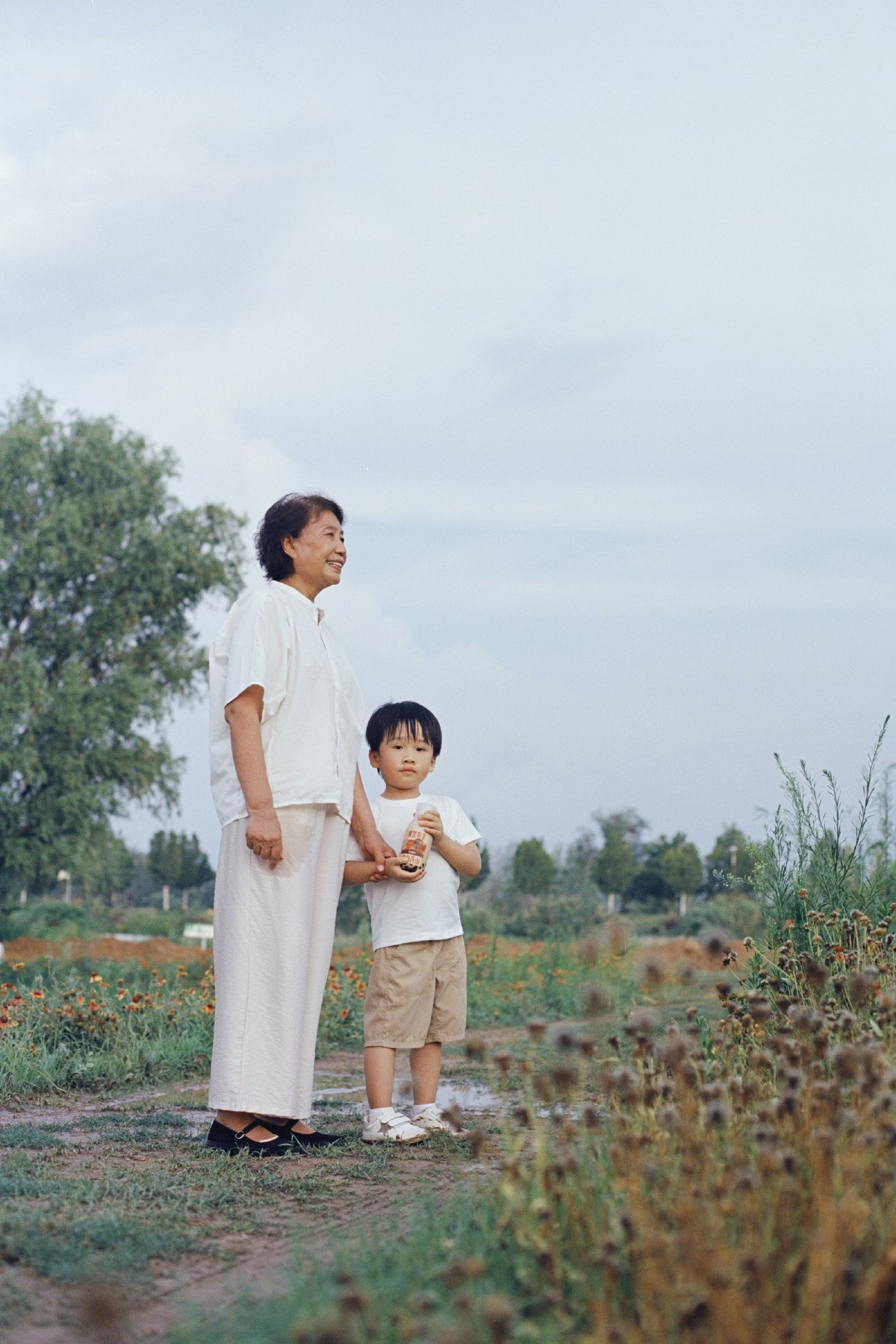 叶婆手作品牌故事 · 阿婆与孩子